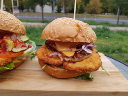 Schab Burger Ananas